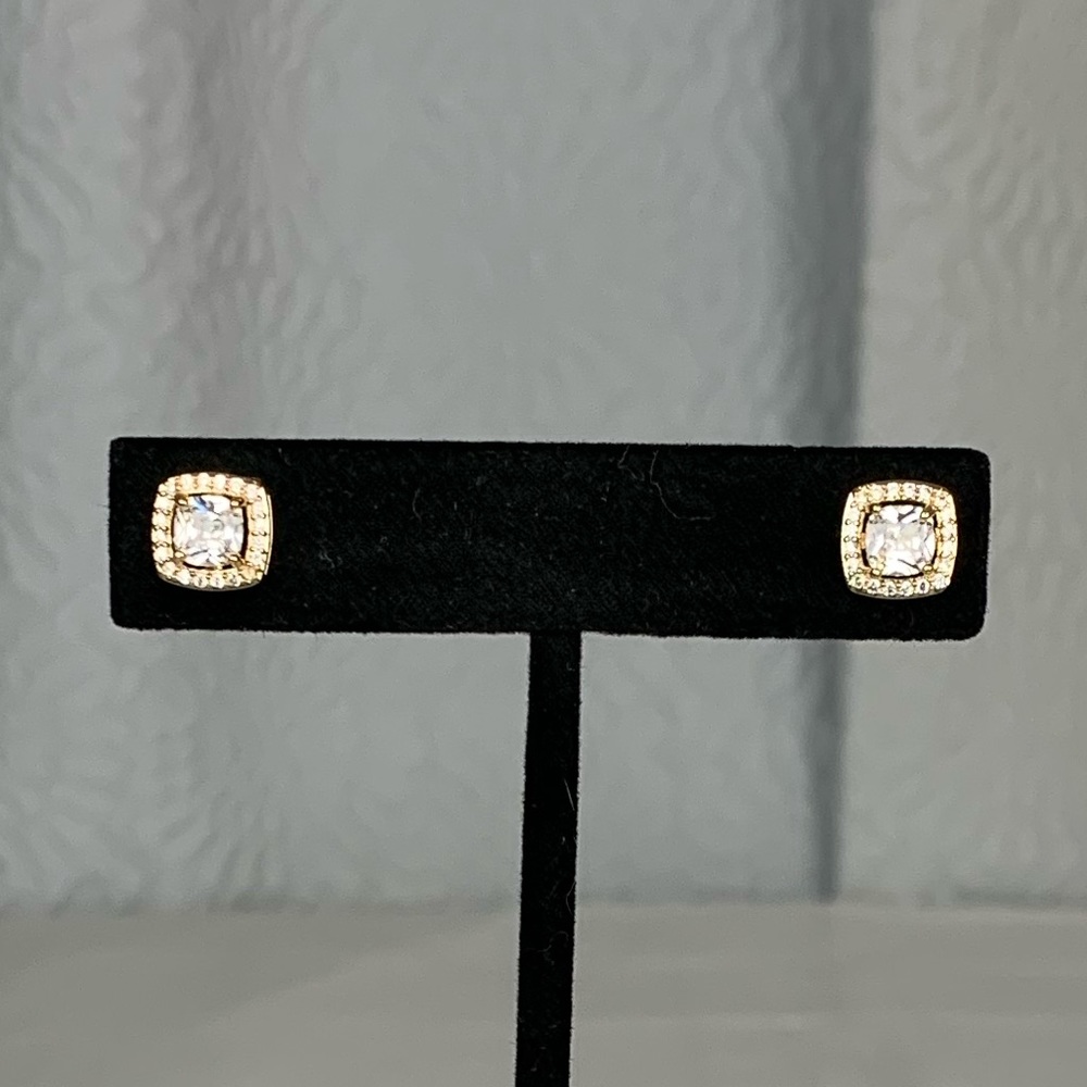 3/$10 Round & Square CZ Stud Earrings Various Colors - Picture 4 of 7